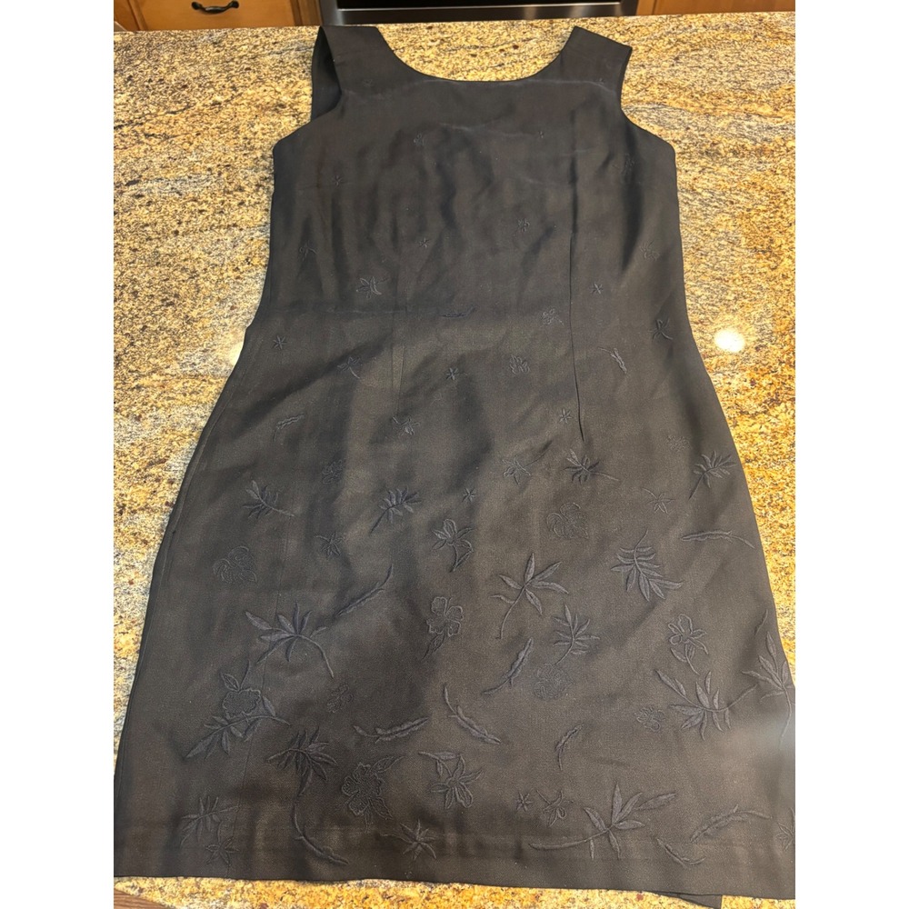 Tommy Bahama 100% Silk Floral Embroidered Sleeveless Shift Dress Size 4